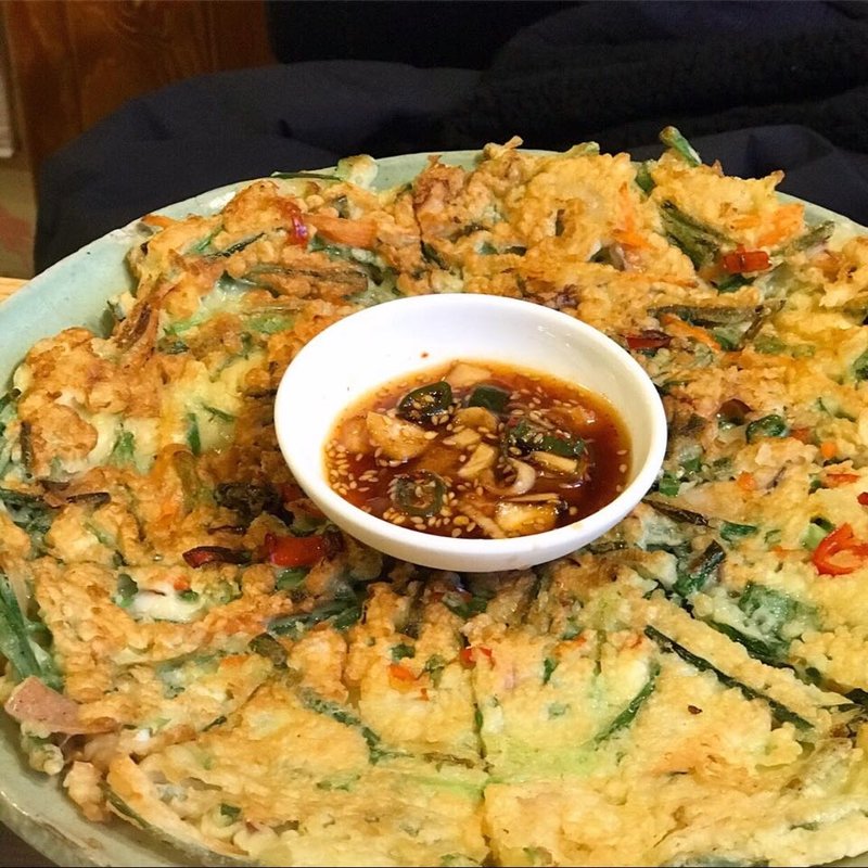 海鮮チヂミ해물파전 (ヘムルパジョン)(鳳順(ポンスニ))