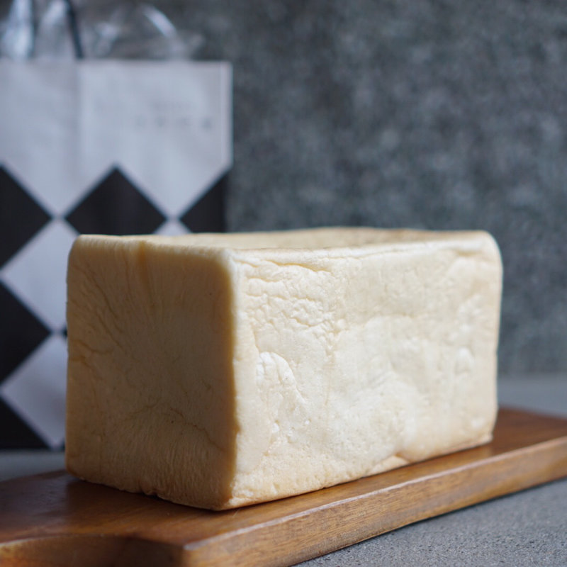 角(BAKERY コウベ堂)