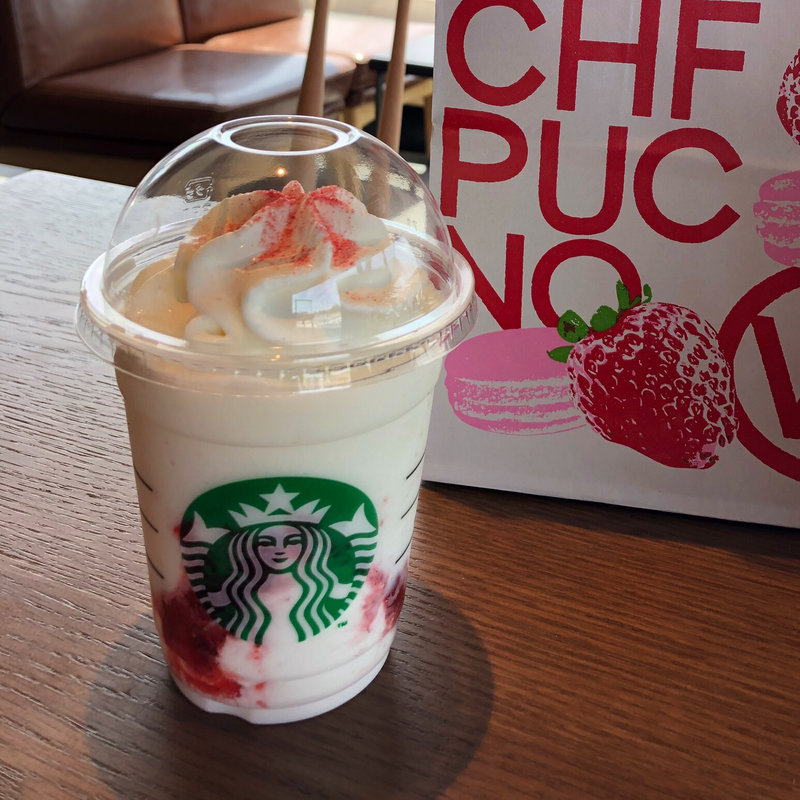 ストロベリーベリーマッチフラペチーノホワイト(スターバックスコーヒー 米沢春日)