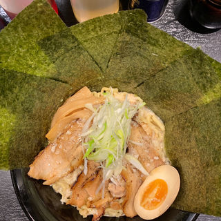 とん黒油そば(春日亭 高田馬場店)