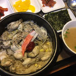 牡蠣釜飯(モラン海鮮釜飯 (모랑해물솥밥))