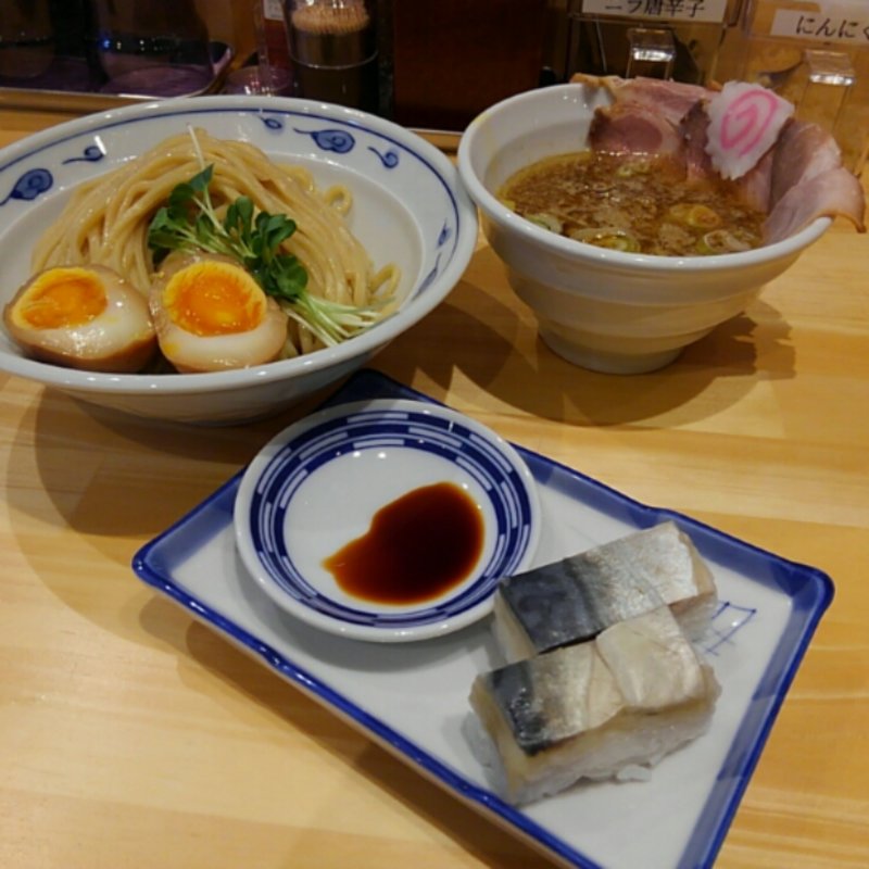 サバ濃厚鶏つけ麺 サバ寿司セット(サバ6製麺所 上六店)