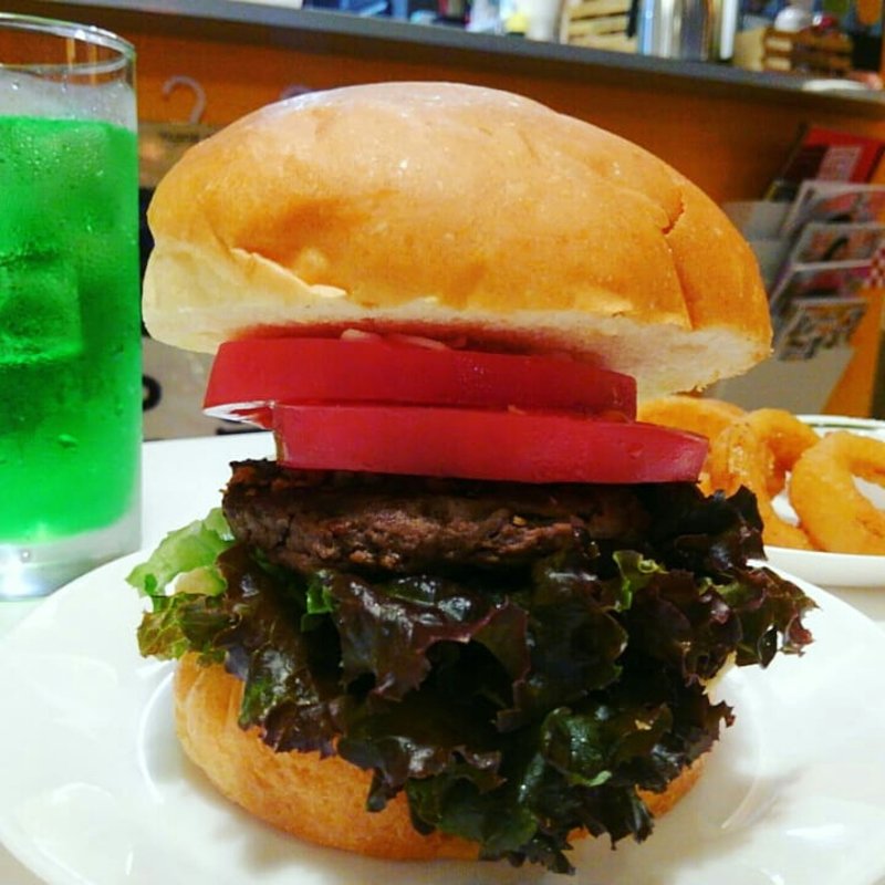 トマトバーガー(アメリカンポップカフェ ビッグベリーマン 東大阪店)