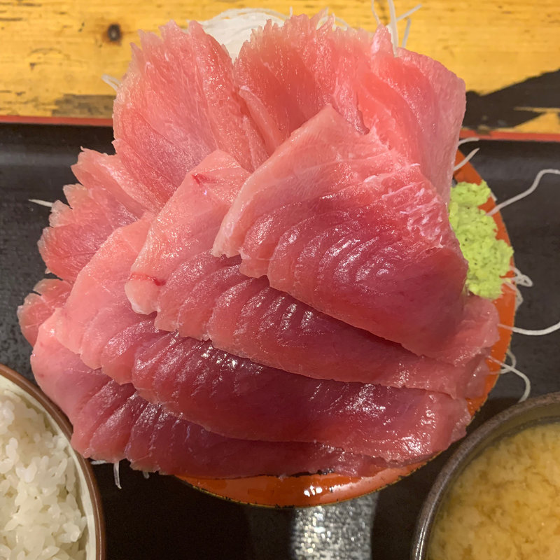 生マグロ中トロ定食(タカマル鮮魚店 2号館)