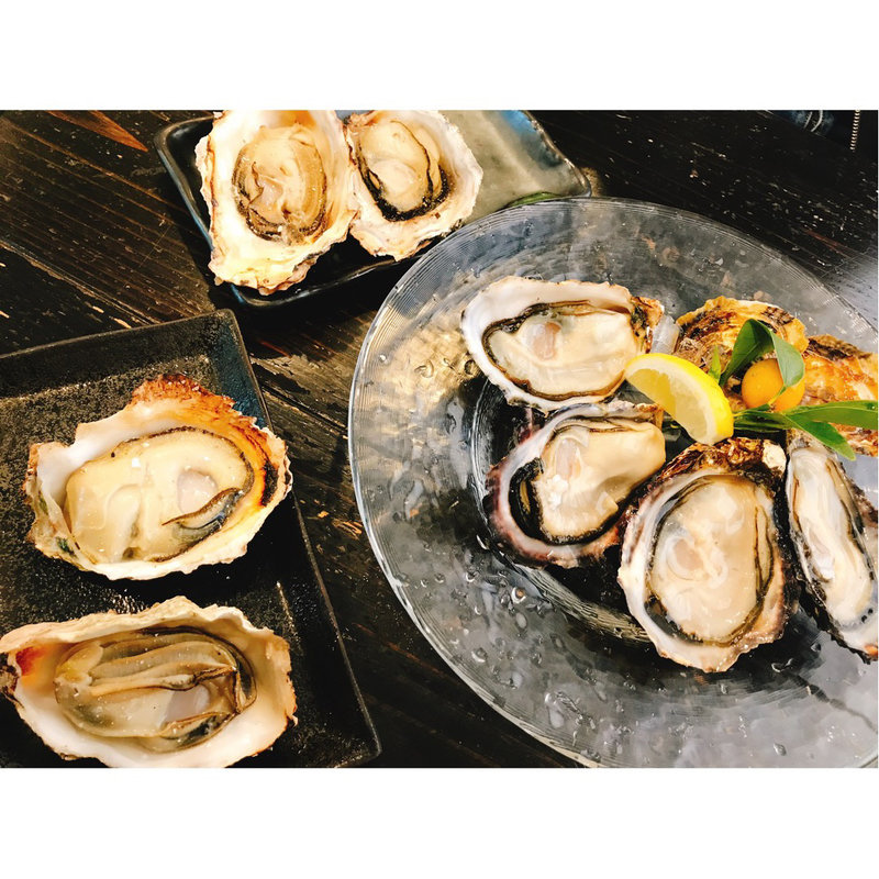 生牡蠣(牡蠣屋)