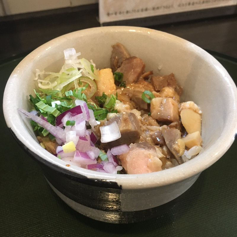 4種のチャーシュー丼(ORiBE)