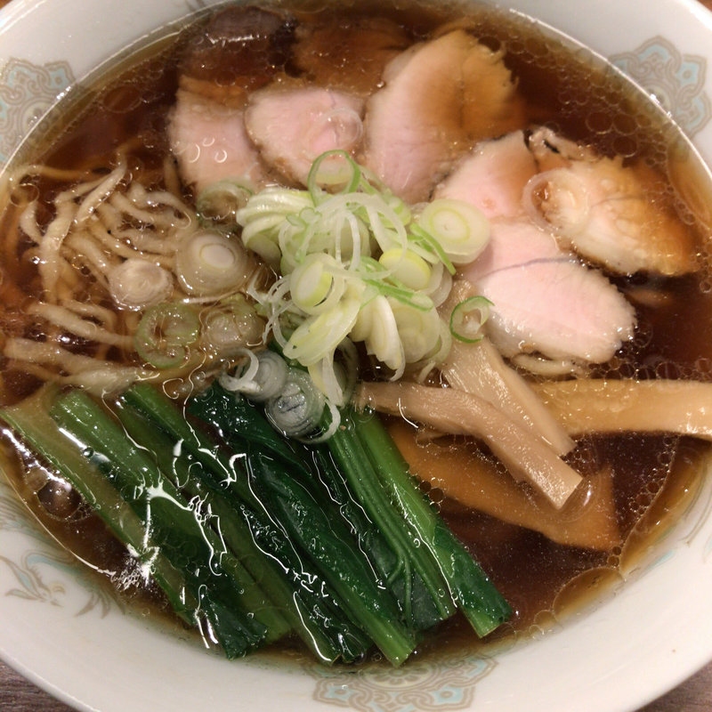 手打ちラーメン(をかしやそば)