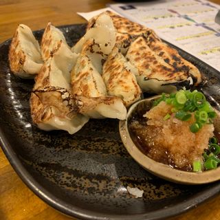 餃子(やきとり 新鮮野菜肉巻串×酒場る 煙巻 野毛店)