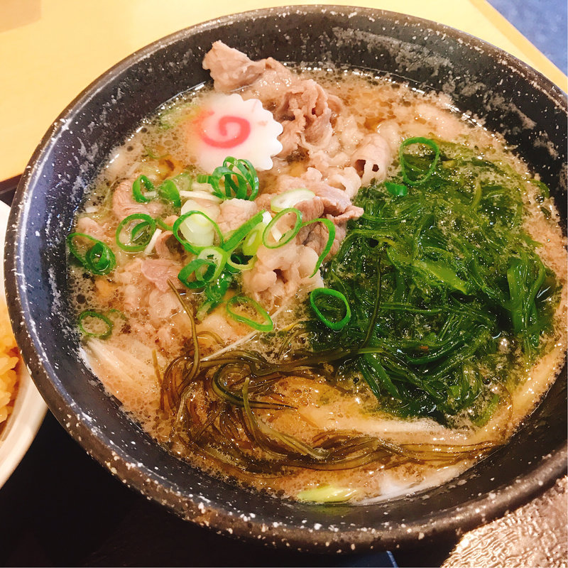 豚めかぶうどん(澤乃井 )