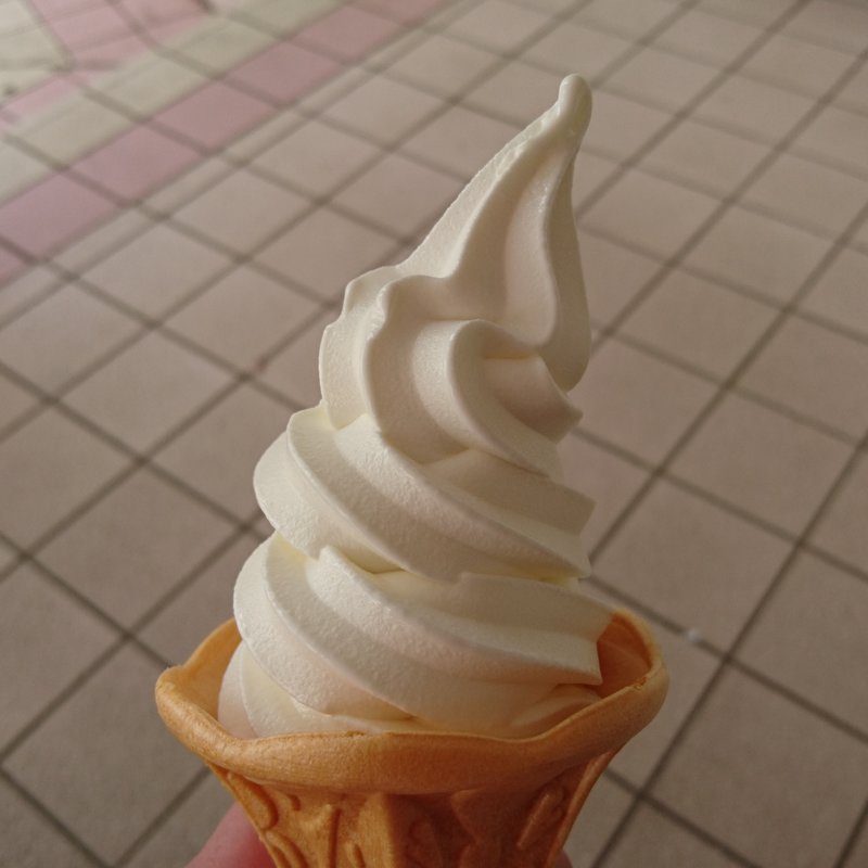 シルクソフトクリーム(道の駅とよとみ )