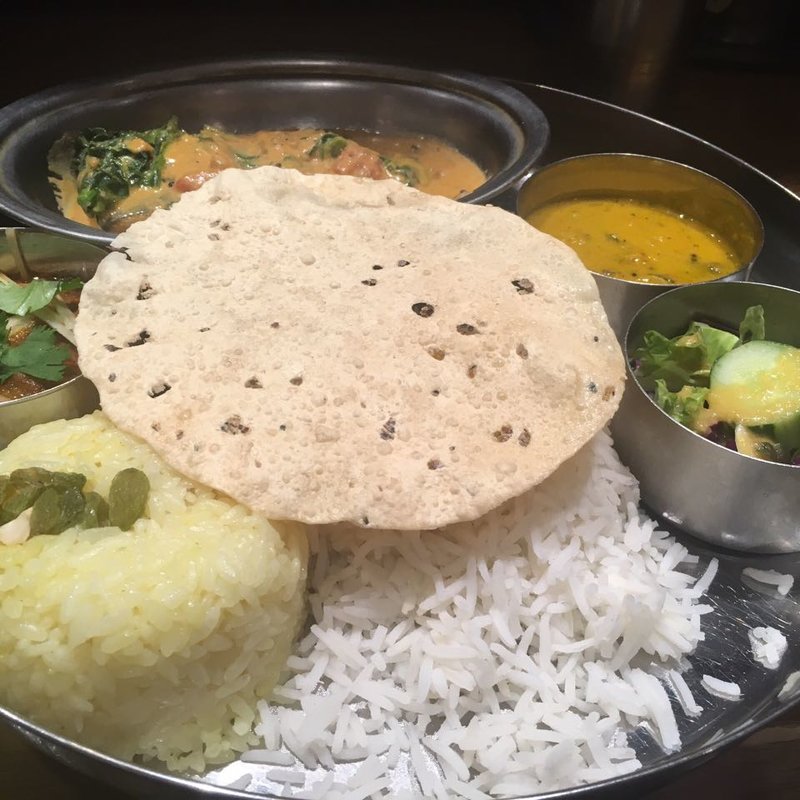 鰆と菜花のケララフィッシュカレー(エリックサウス八重洲店)