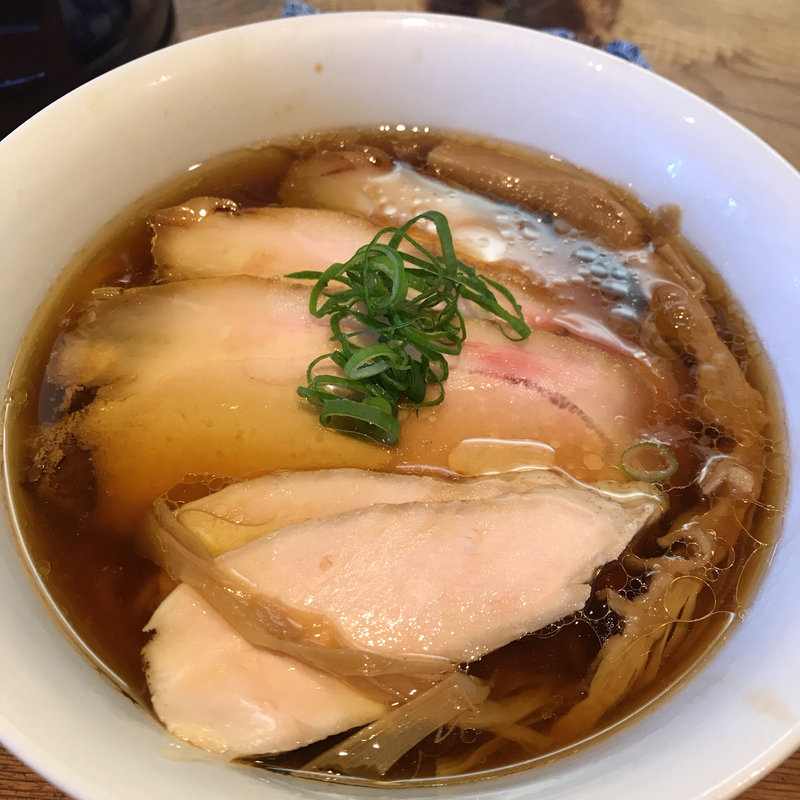 チャーシュー醤油ラーメン(ラーメン屋 トイ・ボックス)