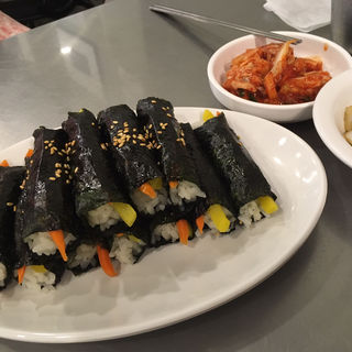 麻薬キンパ(広蔵市場 (박가네 빈대떡))