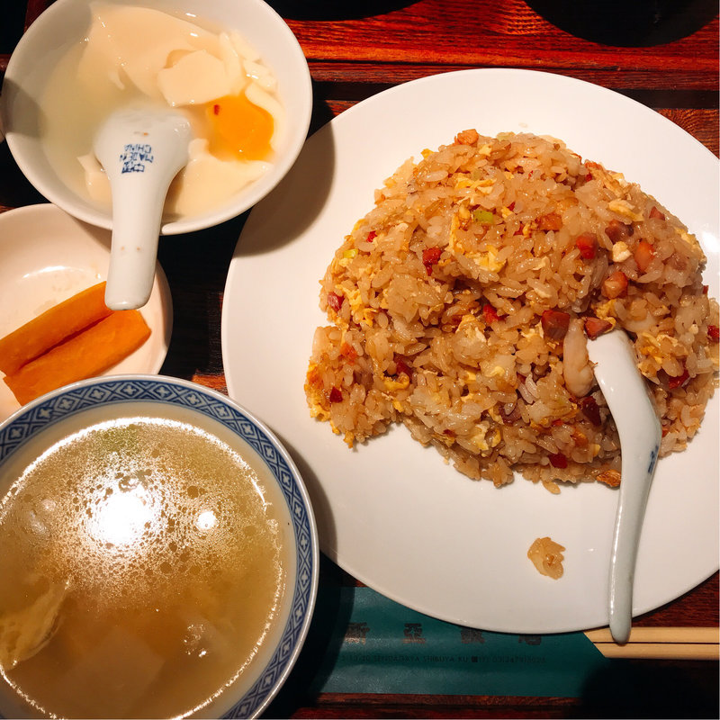 五目炒飯(新亜飯店千駄ケ谷店)