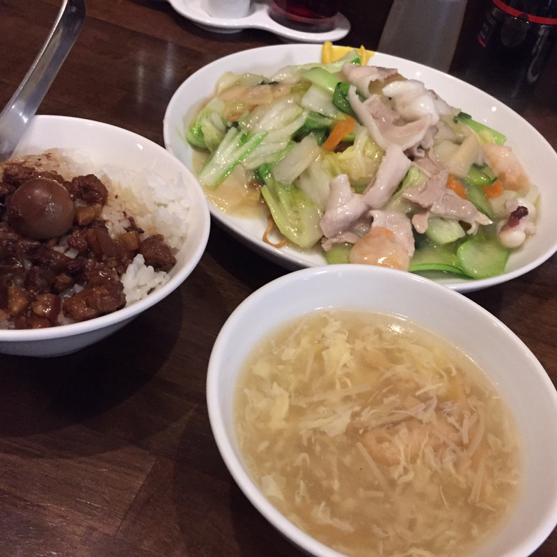 広東風焼きそば＋ミニルーロー飯(真怡記)