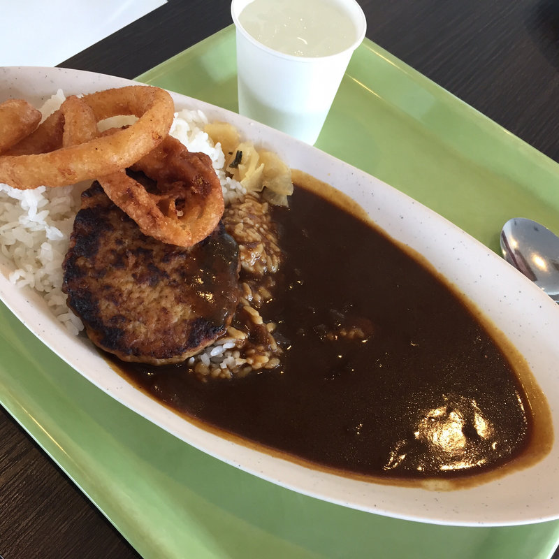三重県産ポークのハンバーグカレー(SUZUKA-ZE （すずかぜ）)