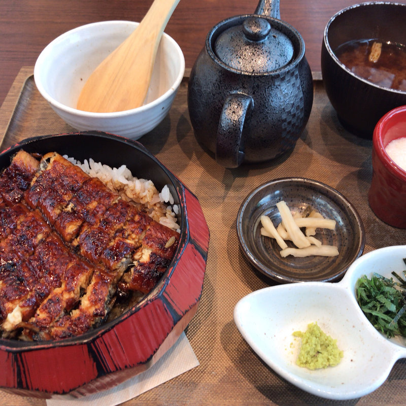 ひつまぶし(まるは食堂 中部国際空港店)