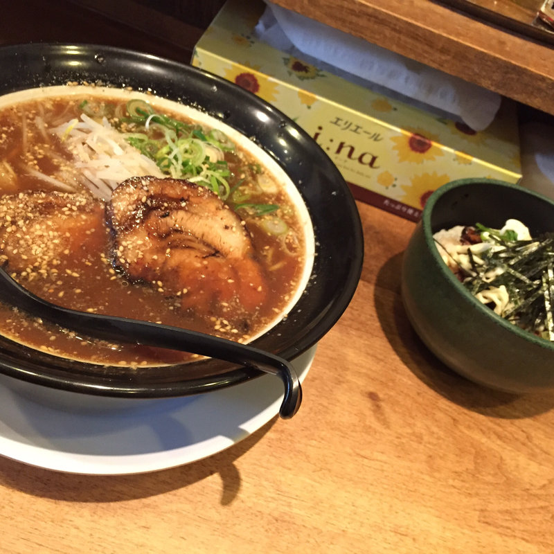 らーめんセット(伊右衛門らーめん)