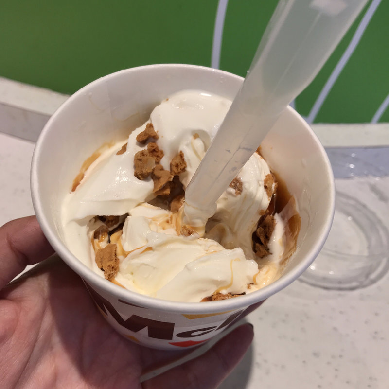 マックフルーリー 生キャラメル(マクドナルド 町田駅前店)