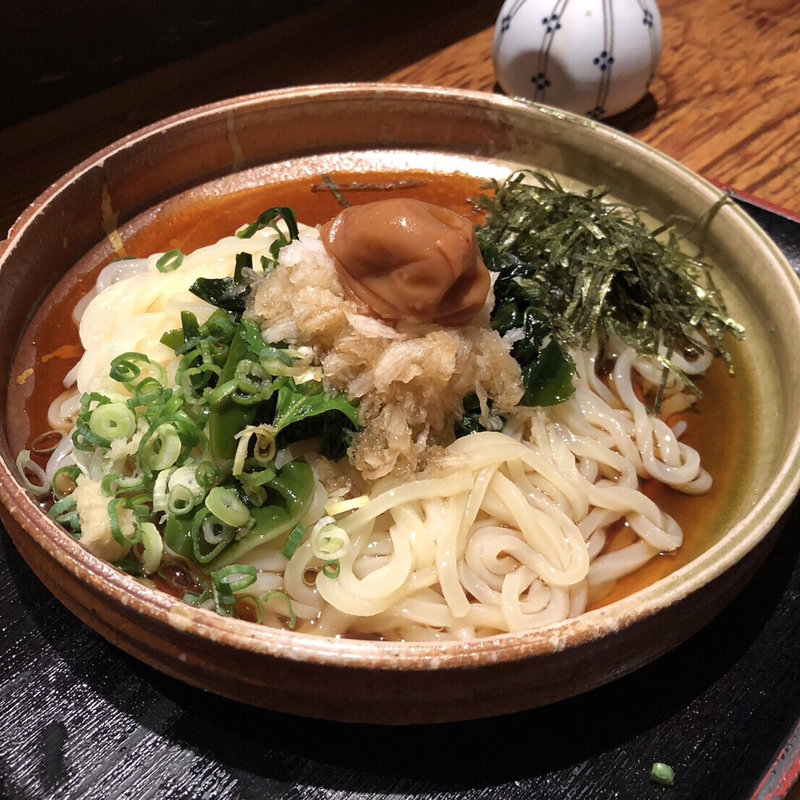 梅ぶっかけうどん(大地のうどん 博多駅南店)