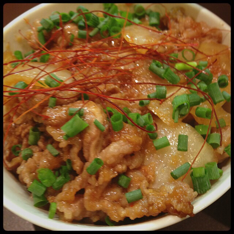 バラ焼き丼(おおぜき中華そば店)