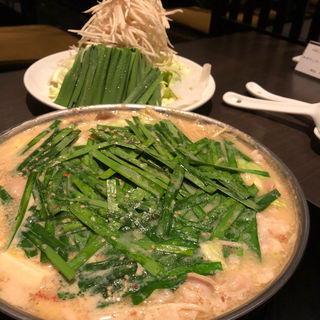 もつ鍋　みそ味(博多もつ鍋 やま中 本店)