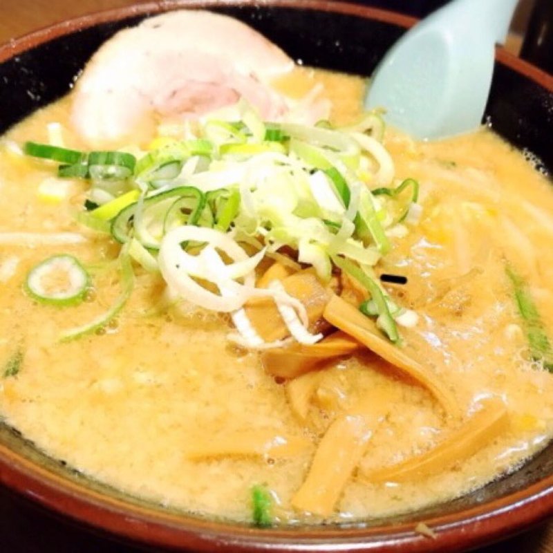 背脂味噌らーめん(亥龍)