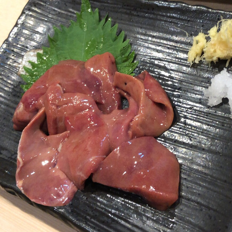 白レバー刺し(焼鳥KENTA)