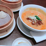 担々麺(JINDINROU)