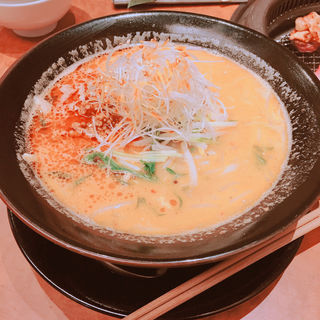 担々麺(焼肉・鉄板焼 中津留)