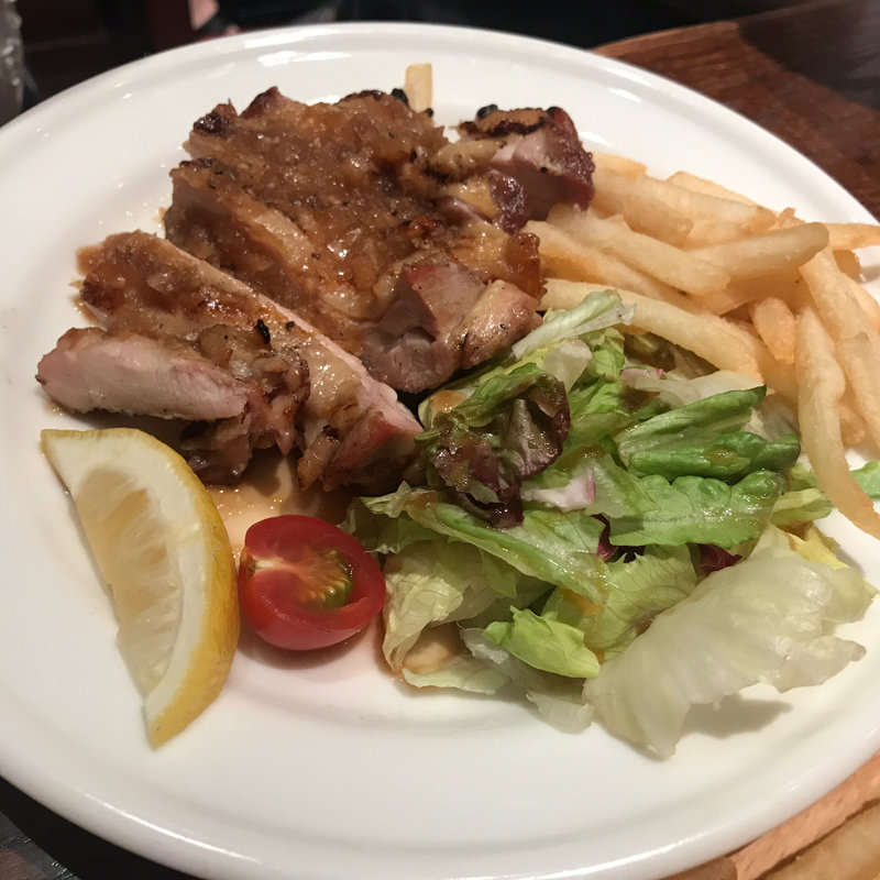 桜島どりのチキンステーキ(Ａ&Kビア＆フードステーション)