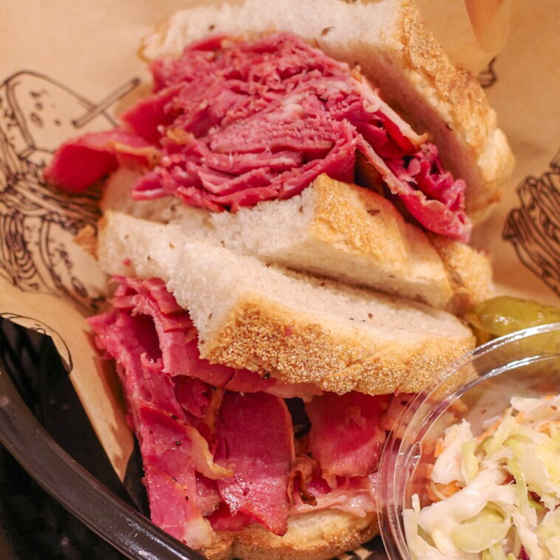 パストラミビーフサンド(ＷＩＳＥ　ＳＯＮＳ　ＴＯＫＹＯ)