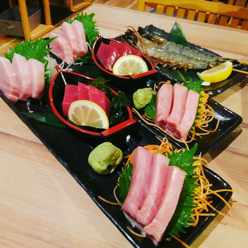 マグロお造り 3種盛り (ジャンボ釣船 つり吉 難波店)