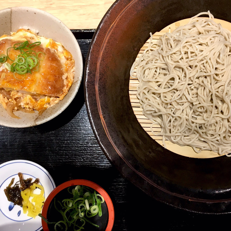 かつ丼セット(生そばうどん ウエスト 蒲田店)