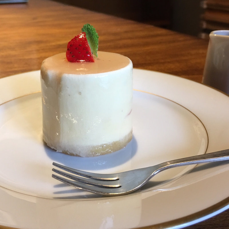 イチゴのティラミス(GELATO NATURALE（ジェラート ナトゥラーレ）)