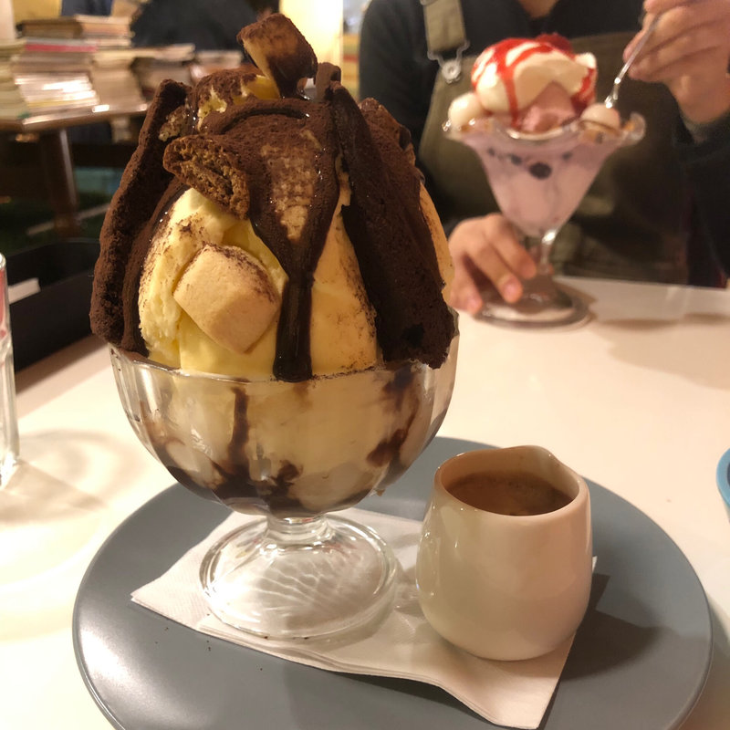 パフェロマンティコロマンティカ(ロマンティコ・ロマンティカ)