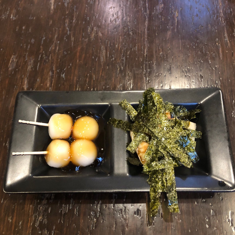 『醤油餅』と『お団子』の甘味(珈琲日出蔵 二番館 （ひでくら）)