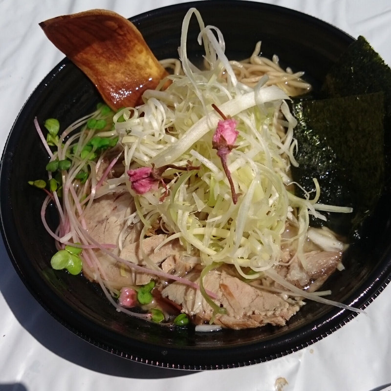 桜花しおらぁめん(麺匠さくら咲く 阿波座本店)