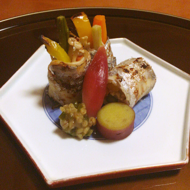 太刀魚の彩野菜巻き(日本料理 新町 和けい)