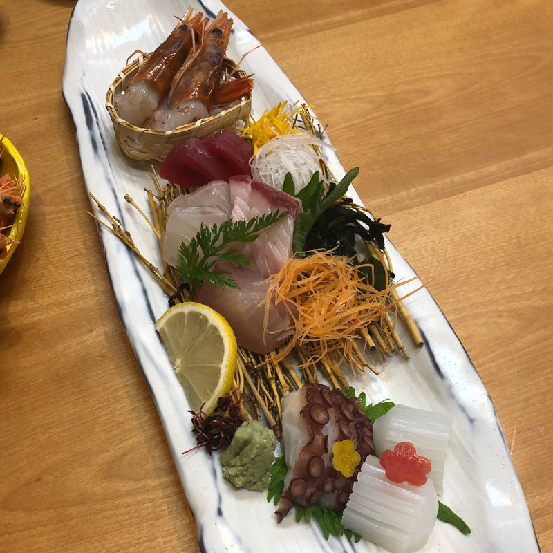 刺し身盛り合わせ7点(白壁 )