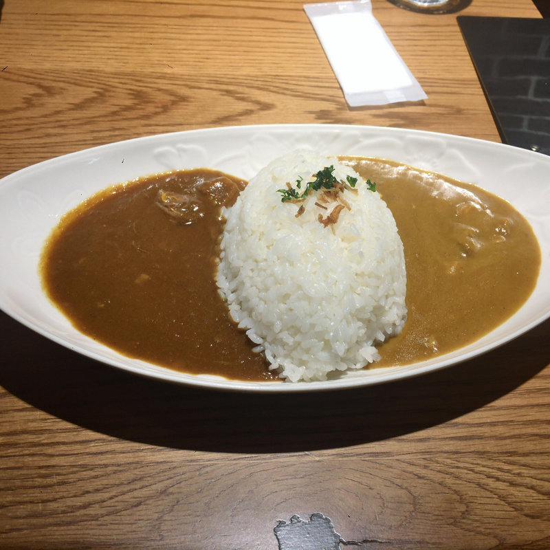 あいがけカレー(生ソーセージバル LECKER (レッカー) 札幌ル・トロワ店)