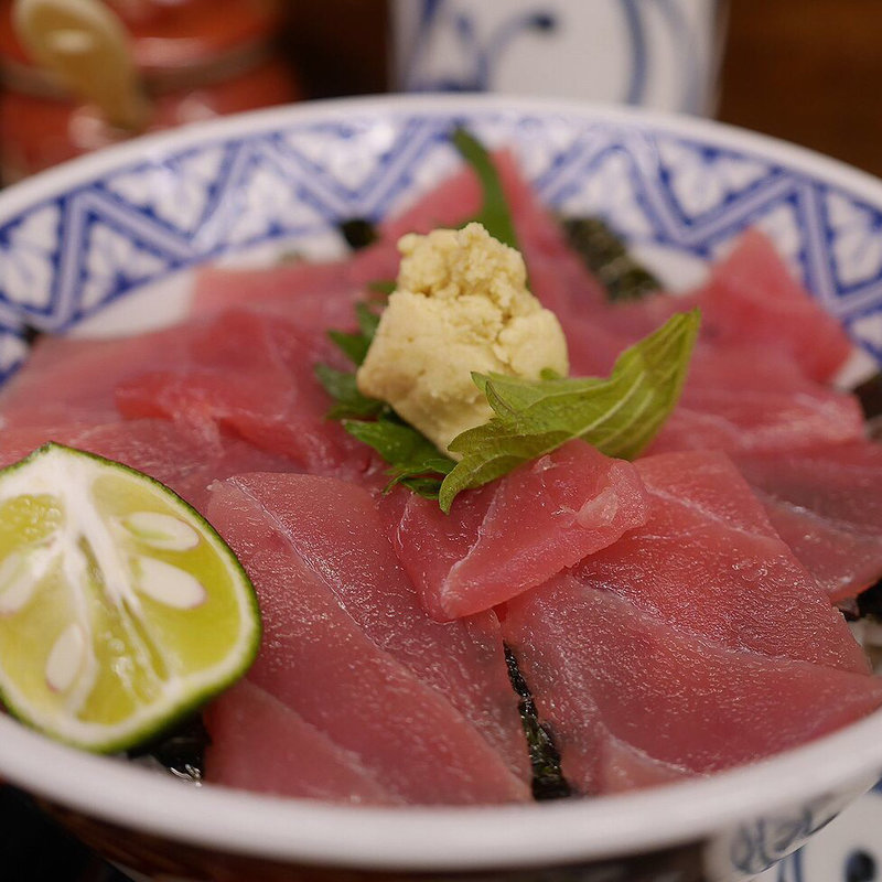 まぐろ丼(谷九ふる里)