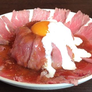ローストビーフ丼(ミュージック＆ステーキバル ELVIS)