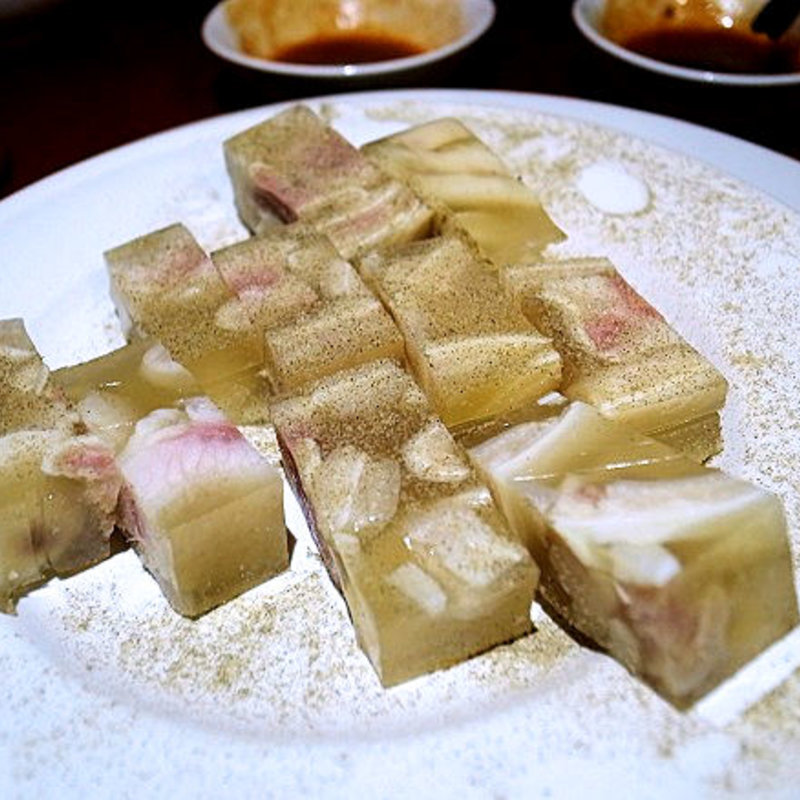 豚耳の煮こごり（白）(蜃気楼)