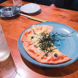 明太子とキノコのピザ(にかいのおく)