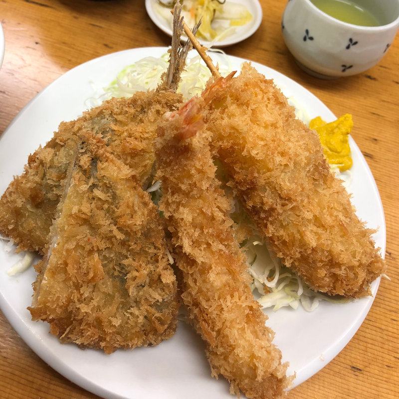 ミックス定食(山家 上野店)