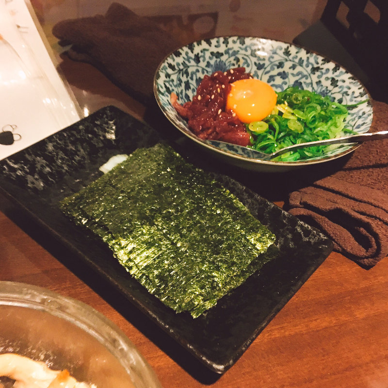 桜ユッケ~馬肉の甘み~(きのこ×肉バル 裏羊馬猪鹿)