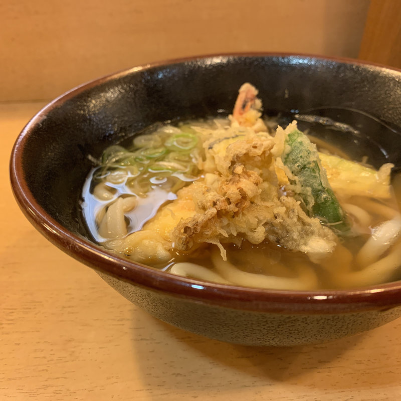 近江町うどん(百万石うどん近江町店)