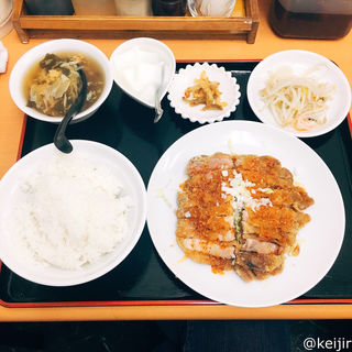 週替わり 油淋鶏定食 780円(小福館 )