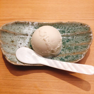 ゴルゴンゾーラチーズのアイスクリーム(匠鮨おわな)